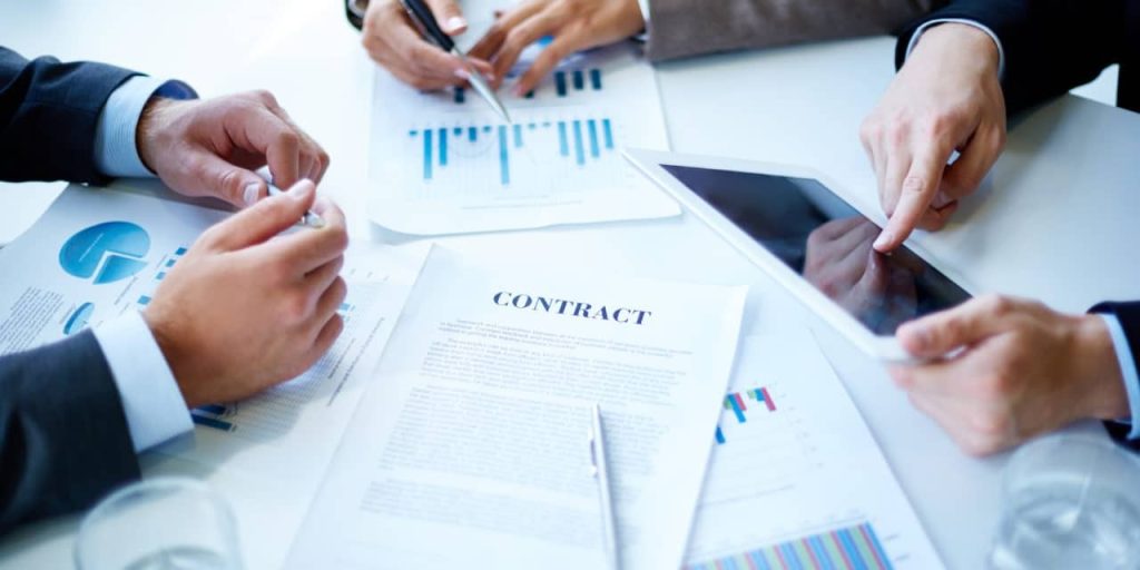 Mastering Commercial Contract Drafting: A Complete Guide for Businesses